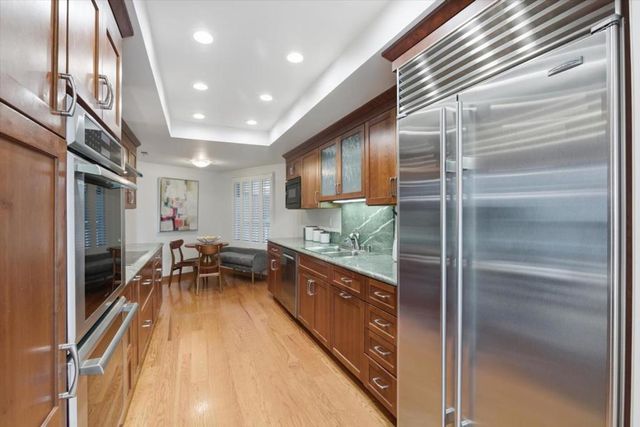 300 Sand Hill Circle 301, Menlo Park, CA 94025