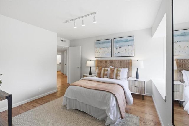 300 Sand Hill Circle 301, Menlo Park, CA 94025