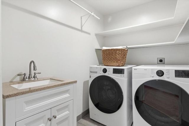 300 Sand Hill Circle 301, Menlo Park, CA 94025