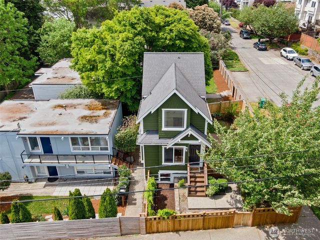 9219 Stone Avenue N, Seattle, WA 98103