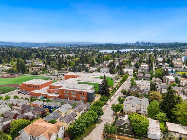 9219 Stone Avenue N, Seattle, WA 98103
