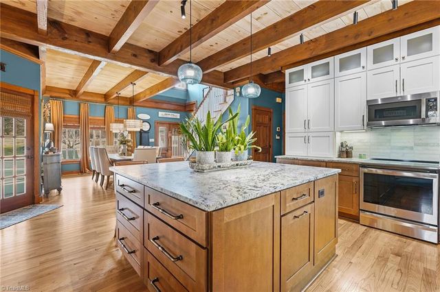 120 Town Lot Drive, Pfafftown, NC 27040