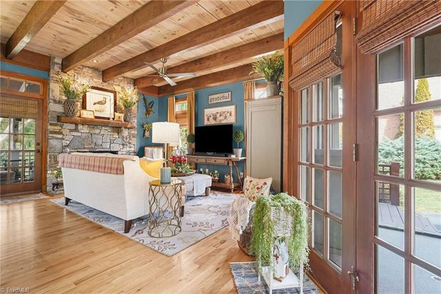 120 Town Lot Drive, Pfafftown, NC 27040