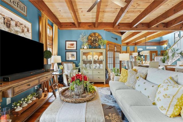 120 Town Lot Drive, Pfafftown, NC 27040