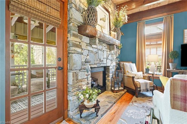 120 Town Lot Drive, Pfafftown, NC 27040