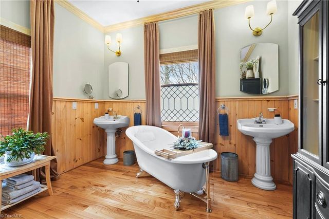 120 Town Lot Drive, Pfafftown, NC 27040