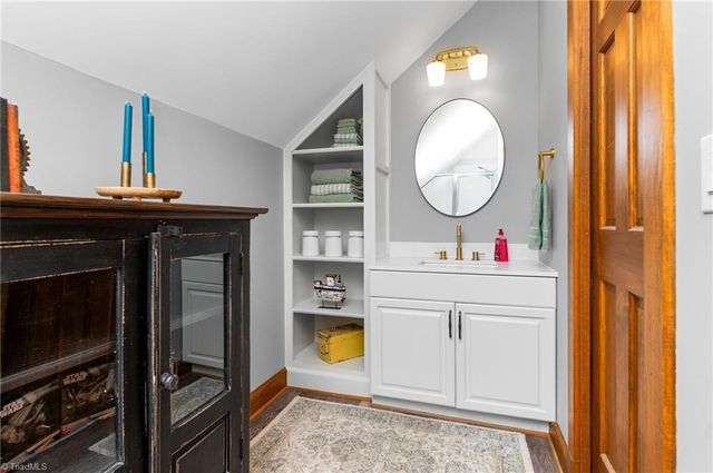 120 Town Lot Drive, Pfafftown, NC 27040