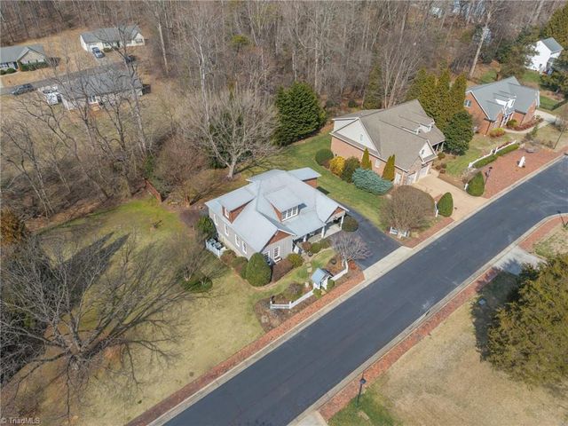 120 Town Lot Drive, Pfafftown, NC 27040