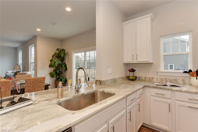 1011 Cedar Tree CT, Chesapeake, VA 23323