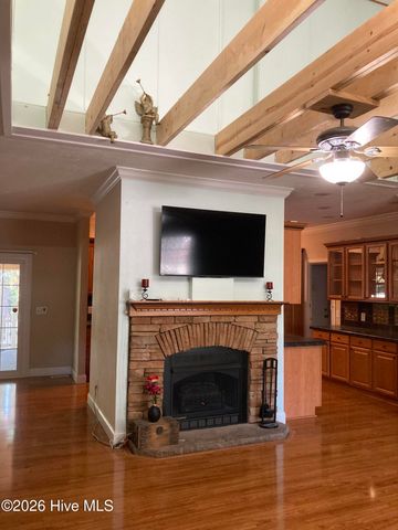 115 Ashleigh Boulevard, Aberdeen, NC 28315