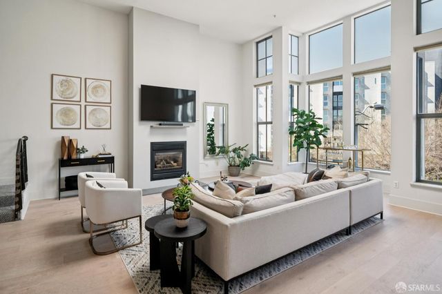 999 16th Street 15, San Francisco, CA 94107