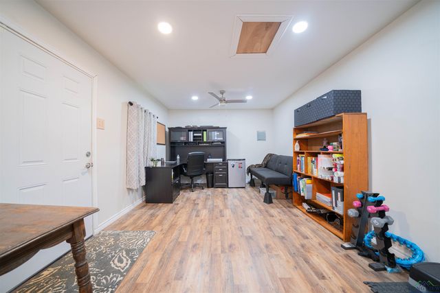 847 Calloway Rd, Marshall, TX 75670