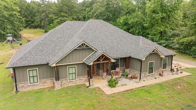 847 Calloway Rd, Marshall, TX 75670