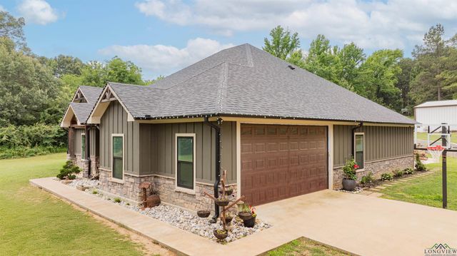 847 Calloway Rd, Marshall, TX 75670