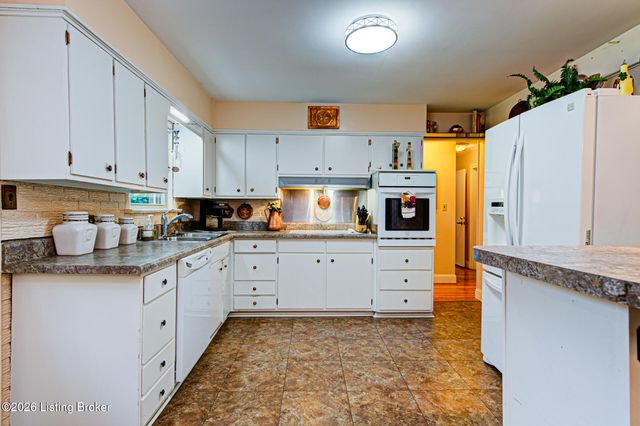 5333 New Cut Rd, Louisville, KY 40214