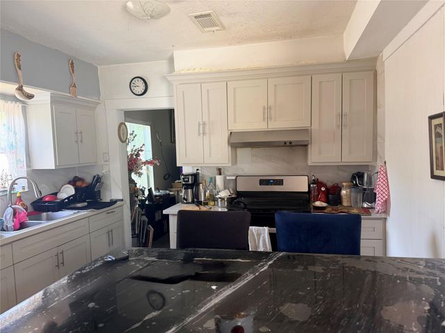 7418 Evans Street, Houston, TX 77061