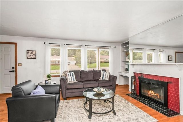 9610 E 29th Terrace S, Independence, MO 64052