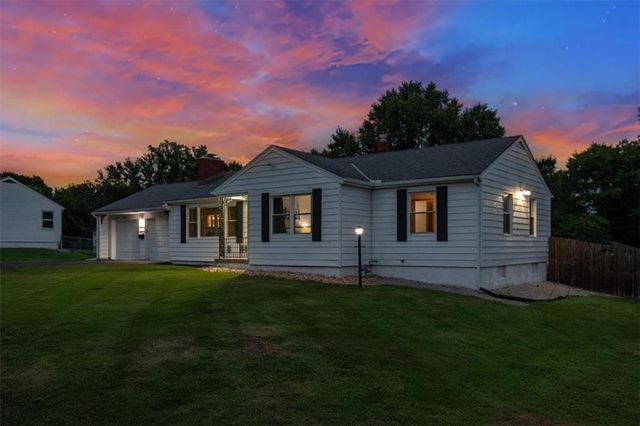 9610 E 29th Terrace S, Independence, MO 64052