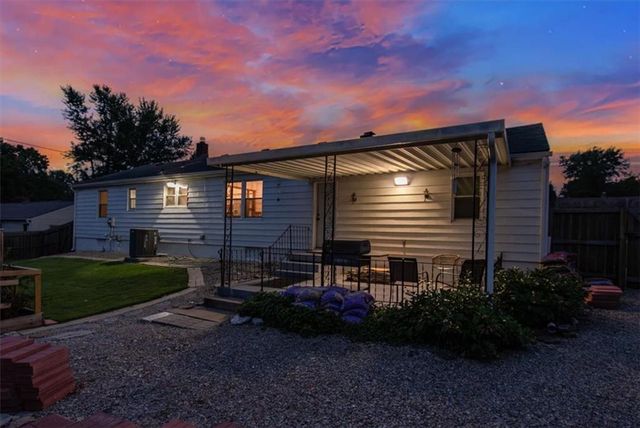 9610 E 29th Terrace S, Independence, MO 64052