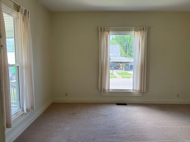 1718 & 1720 12th Street, Bedford, IN 47421