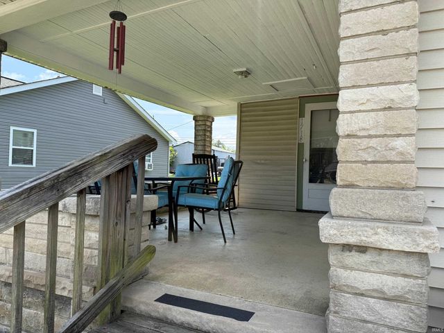 1718 & 1720 12th Street, Bedford, IN 47421