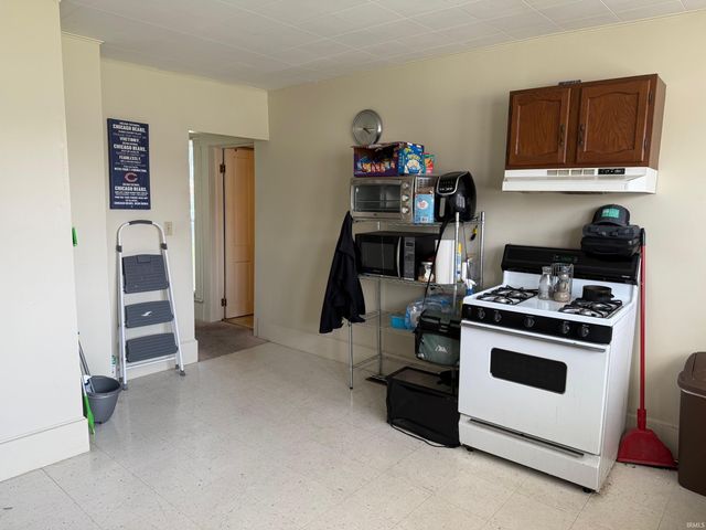 1718 & 1720 12th Street, Bedford, IN 47421