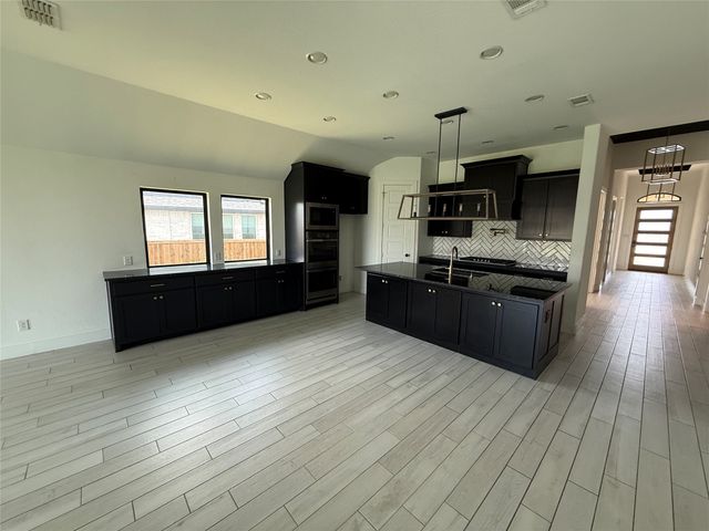 2162 Cloverfern Way, Haslet, TX 76052