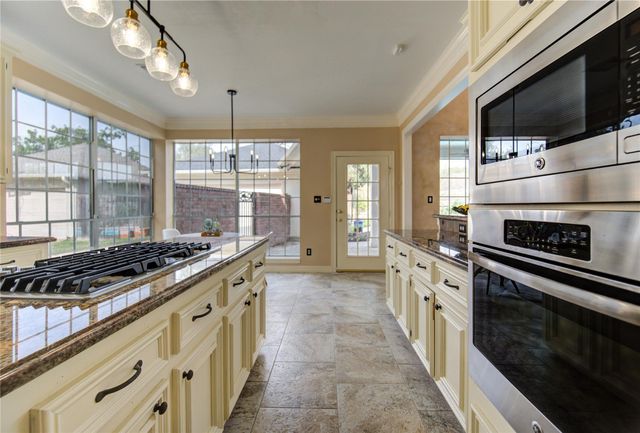 4810 Keneshaw Street, Sugar Land, TX 77479