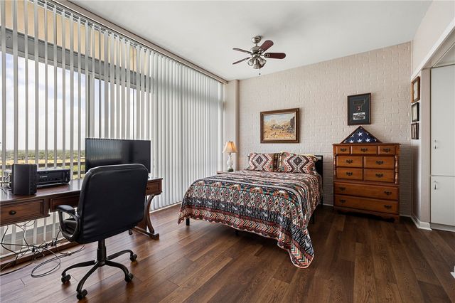 4600 Ocean Dr 707, Corpus Christi, TX 78412