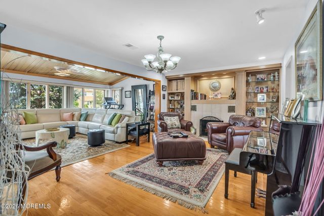 22 Parkway, Point Pleasant Beach, NJ 08742