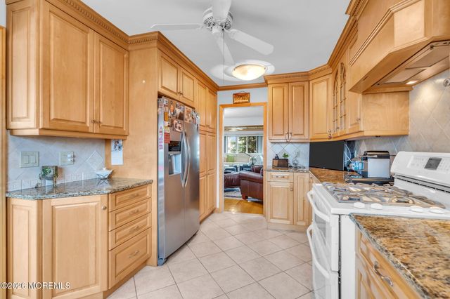 22 Parkway, Point Pleasant Beach, NJ 08742