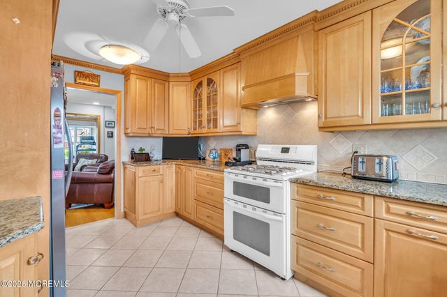 22 Parkway, Point Pleasant Beach, NJ 08742