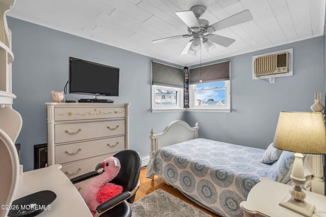 22 Parkway, Point Pleasant Beach, NJ 08742