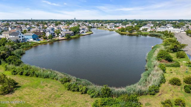 22 Parkway, Point Pleasant Beach, NJ 08742