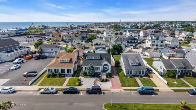22 Parkway, Point Pleasant Beach, NJ 08742
