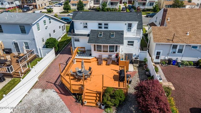 22 Parkway, Point Pleasant Beach, NJ 08742