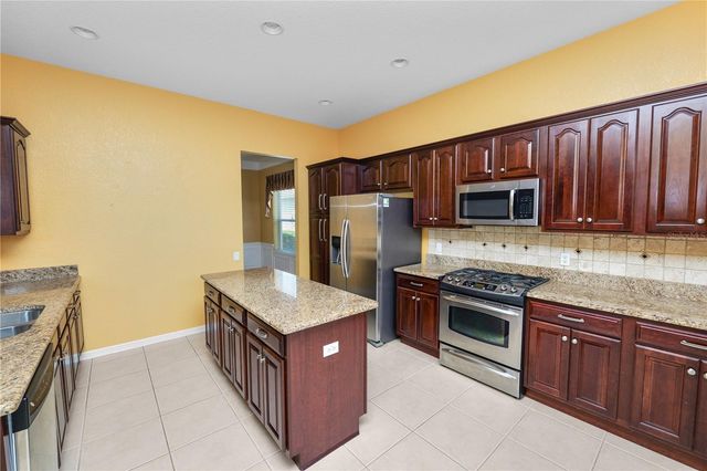 500 ARENA DRIVE, Davenport, FL 33837