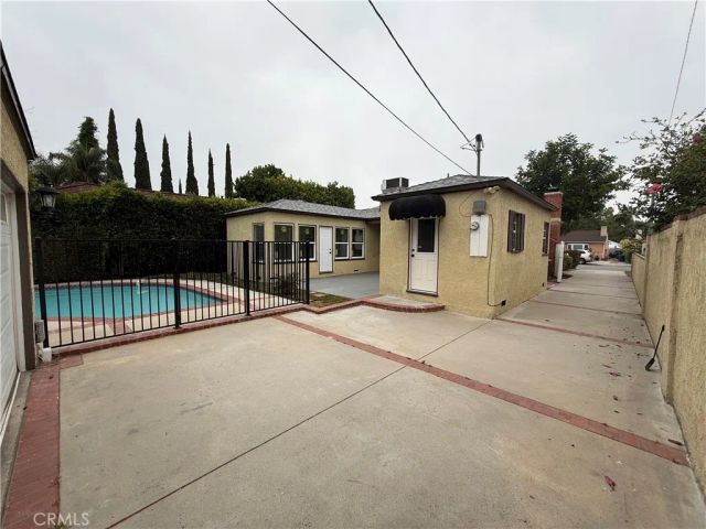 527 S Orchard, Burbank, CA 91506