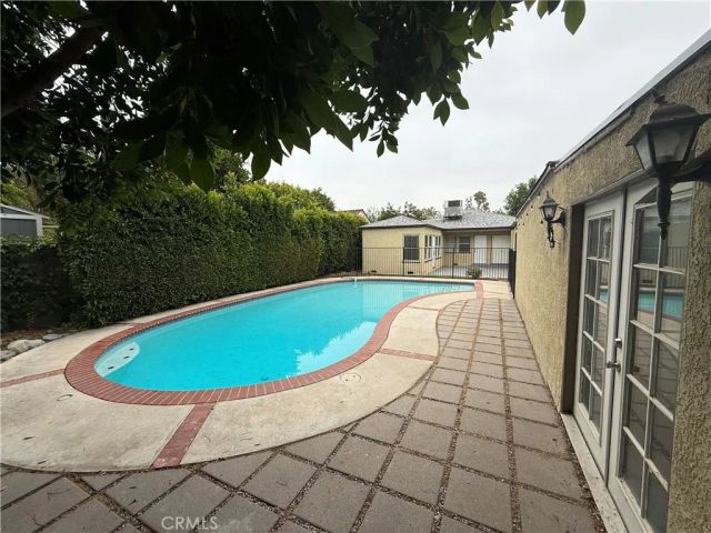 527 S Orchard, Burbank, CA 91506
