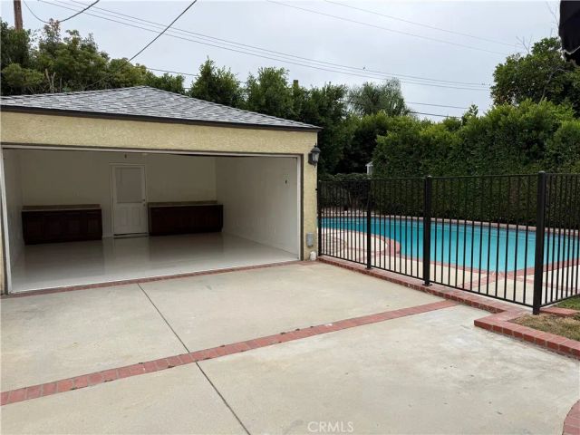 527 S Orchard, Burbank, CA 91506
