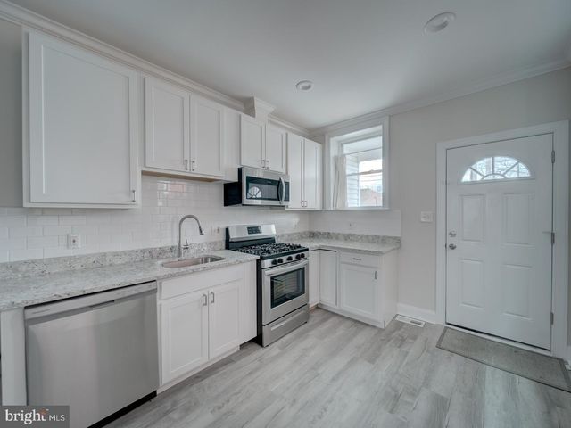 417 N COLLINGTON AVE, Baltimore, MD 21231