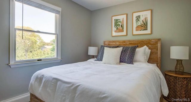 36 Charla Drive, Southampton, NY 11968