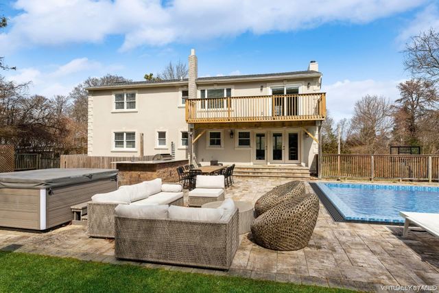 36 Charla Drive, Southampton, NY 11968
