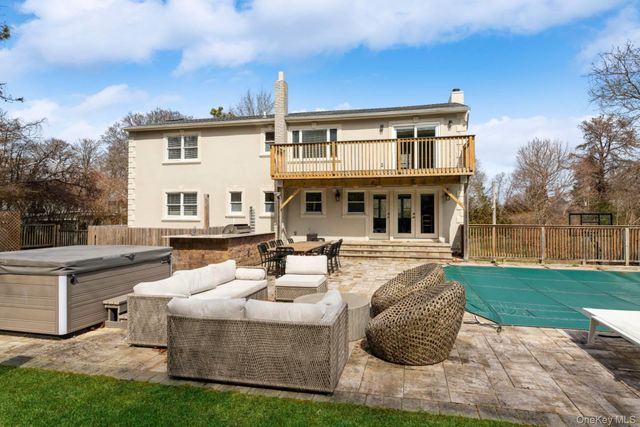 36 Charla Drive, Southampton, NY 11968