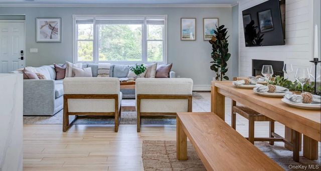 36 Charla Drive, Southampton, NY 11968