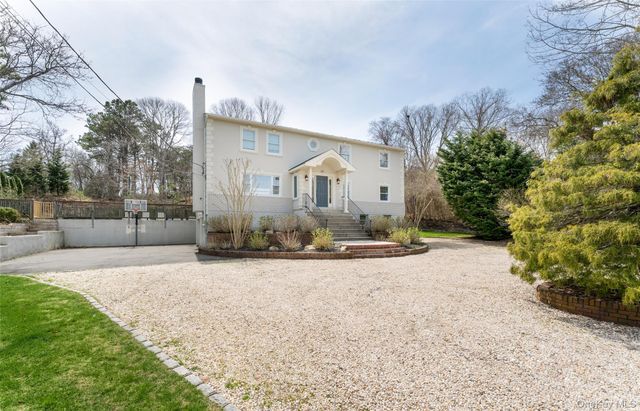 36 Charla Drive, Southampton, NY 11968