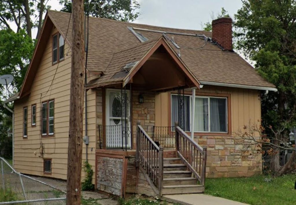 205 E Jackson Avenue, Flint, MI 48505
