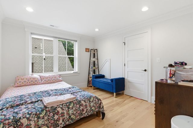 44 Evergreen St 3, Boston, MA 02130