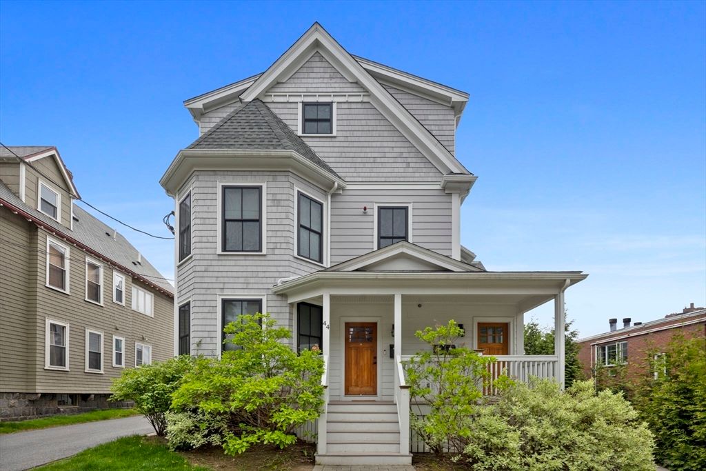 44 Evergreen St 3, Boston, MA 02130