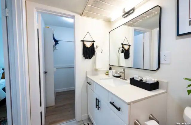 340 Montclair St Apt 202, San Antonio, TX 78209